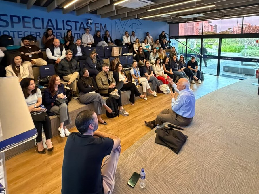 Roda de conversa do encontro de reconhecimento do time de Parcerias Financeiras, em São Paulo
