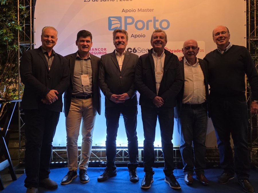 Representantes da MAG no Seminário Regional do Sincor, em Londrina